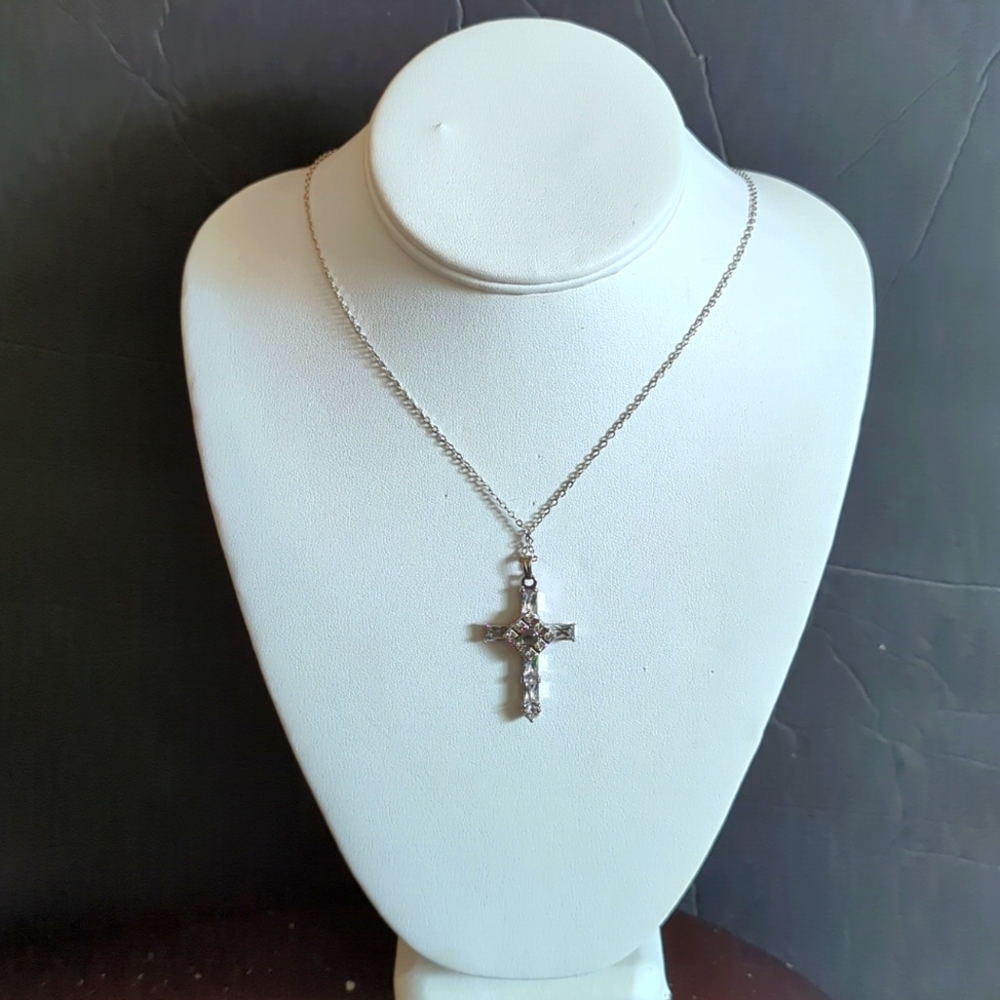 Eternal cross necklace